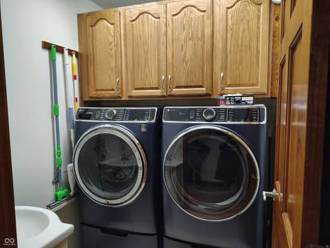 Photo of 3422 Sycamore Drive, Columbus, IN