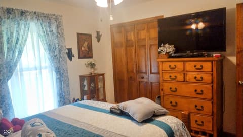 Bedroom at 3422 Sycamore Drive, Columbus, IN
