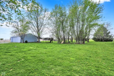 Yard at 21080 Six Points Road, Sheridan, IN