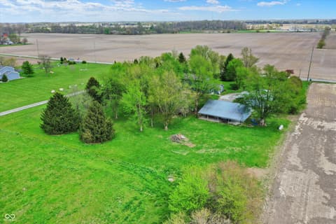 Aerial view at 21080 Six Points Road, Sheridan, IN