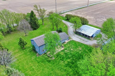 Aerial view at 21080 Six Points Road, Sheridan, IN