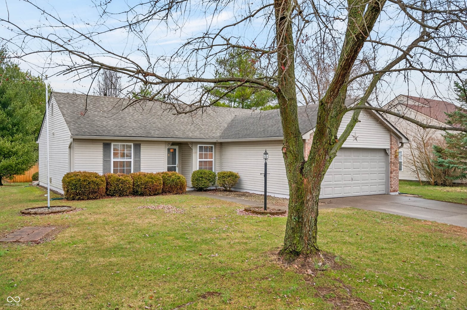 Photo of 631 N Shore Boulevard, Franklin, IN