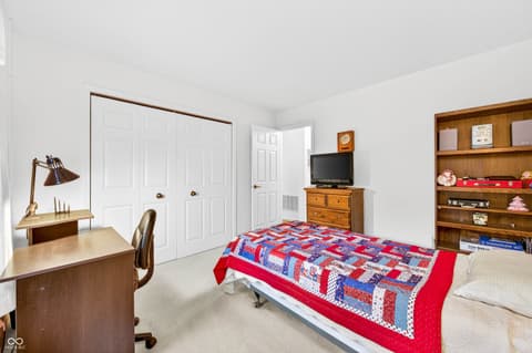 Photo of 631 N Shore Boulevard, Franklin, IN