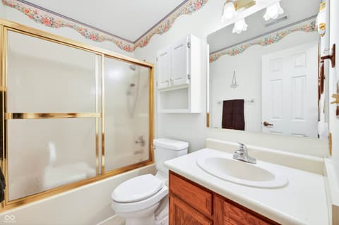 Photo of 631 N Shore Boulevard, Franklin, IN