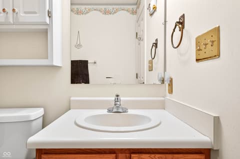 Photo of 631 N Shore Boulevard, Franklin, IN