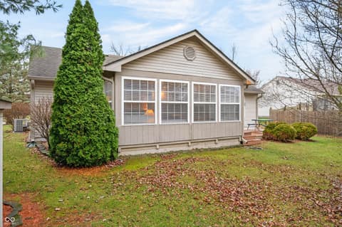 Photo of 631 N Shore Boulevard, Franklin, IN