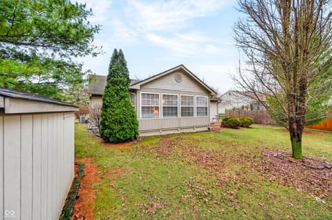 Photo of 631 N Shore Boulevard, Franklin, IN