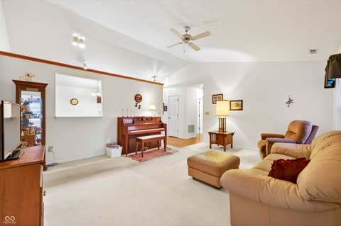 Photo of 631 N Shore Boulevard, Franklin, IN