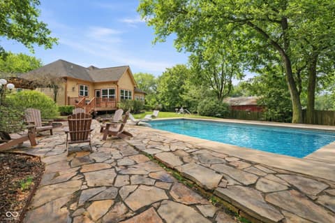 Photo of 15870 Connecticut Avenue, Fishers, IN