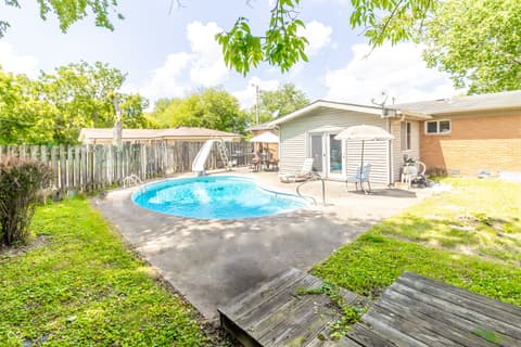 Pool at 7155 E County Road 150 S, Avon, IN