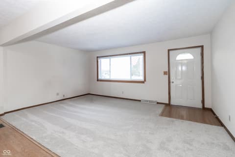 Living room at 7155 E County Road 150 S, Avon, IN