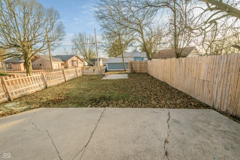 Yard at 1301 W Powers Street, Muncie, IN