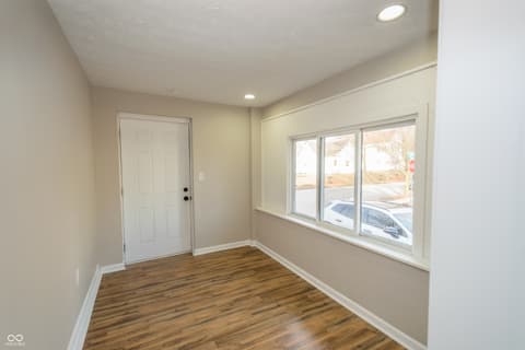 Foyer at 1301 W Powers Street, Muncie, IN