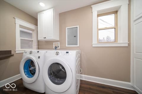 Laundry room at 159 E King Street, Franklin, IN