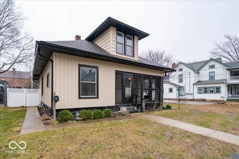 Front exterior at 159 E King Street, Franklin, IN