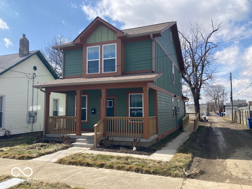 Front exterior at 117 N Hamilton Street, Shelbyville, IN