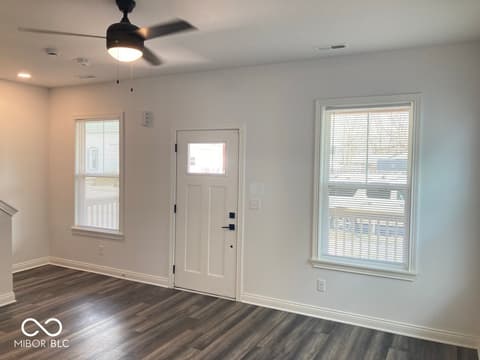 Foyer at 117 N Hamilton Street, Shelbyville, IN