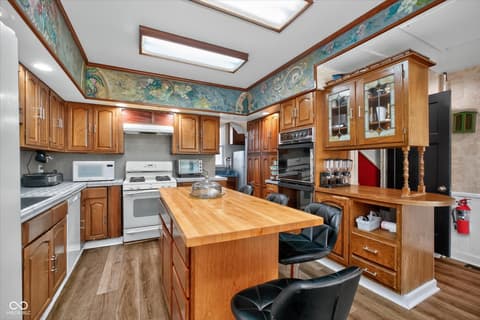 Photo of 1829 Cunningham Road, Speedway, IN