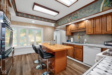 Photo of 1829 Cunningham Road, Speedway, IN
