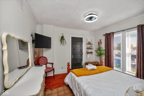 Photo of 1829 Cunningham Road, Speedway, IN