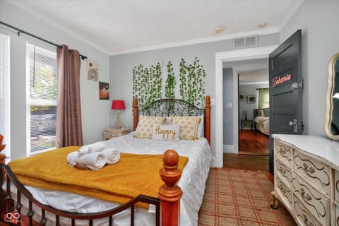 Photo of 1829 Cunningham Road, Speedway, IN