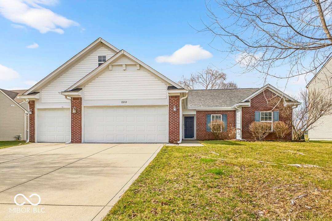Photo of 2212 Southlake Avenue E, Greenwood, IN