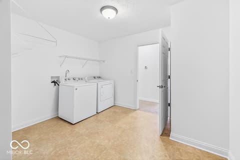 Photo of 2212 Southlake Avenue E, Greenwood, IN
