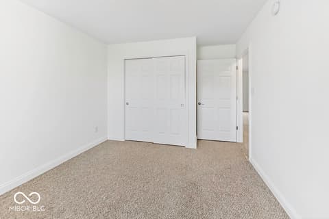 Photo of 2212 Southlake Avenue E, Greenwood, IN