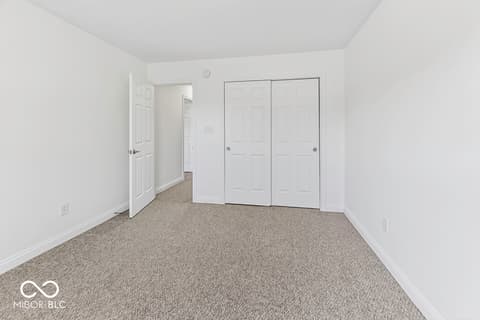 Photo of 2212 Southlake Avenue E, Greenwood, IN