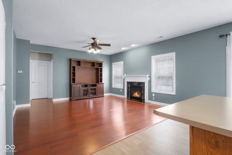 Living room at 2910 Parkview Drive, Columbus, IN