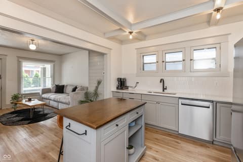 Photo of 438 Orange Street, Indianapolis, IN