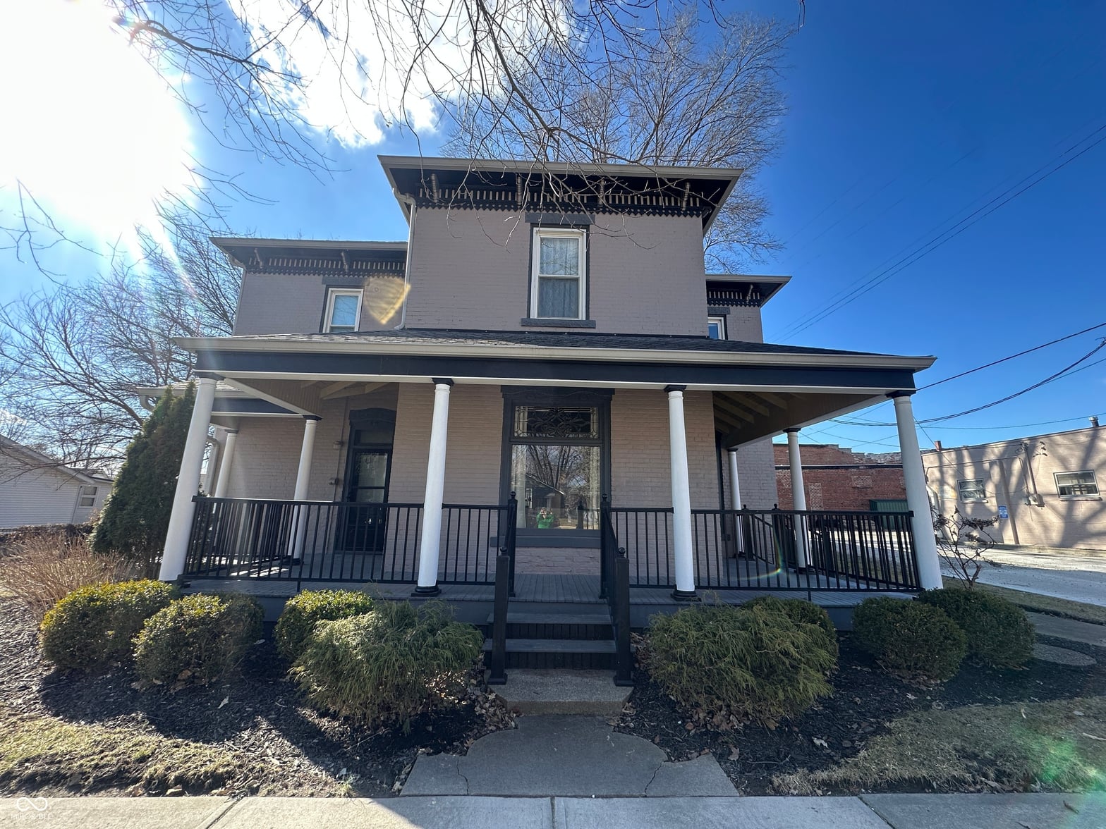 Photo of 102 N Meridian Street, Roachdale, IN