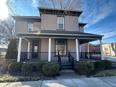 Photo of 102 N Meridian Street, Roachdale, IN