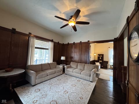 Photo of 102 N Meridian Street, Roachdale, IN