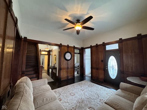 Photo of 102 N Meridian Street, Roachdale, IN
