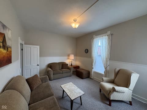 Photo of 102 N Meridian Street, Roachdale, IN