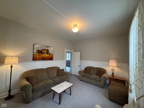 Photo of 102 N Meridian Street, Roachdale, IN