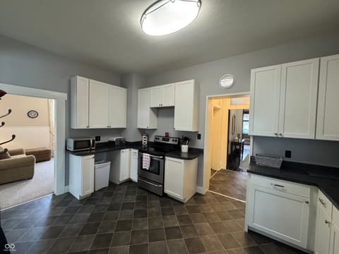 Photo of 102 N Meridian Street, Roachdale, IN