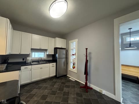 Photo of 102 N Meridian Street, Roachdale, IN