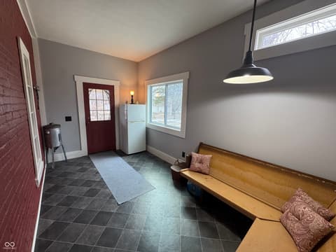 Photo of 102 N Meridian Street, Roachdale, IN
