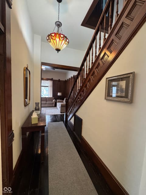 Photo of 102 N Meridian Street, Roachdale, IN