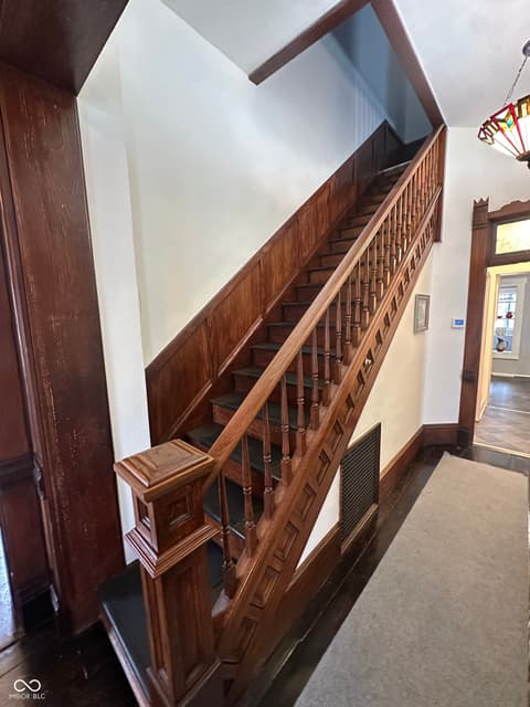 Photo of 102 N Meridian Street, Roachdale, IN