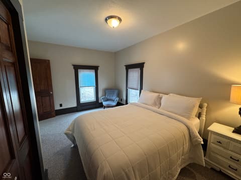 Photo of 102 N Meridian Street, Roachdale, IN
