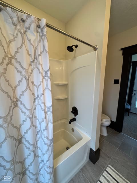 Photo of 102 N Meridian Street, Roachdale, IN