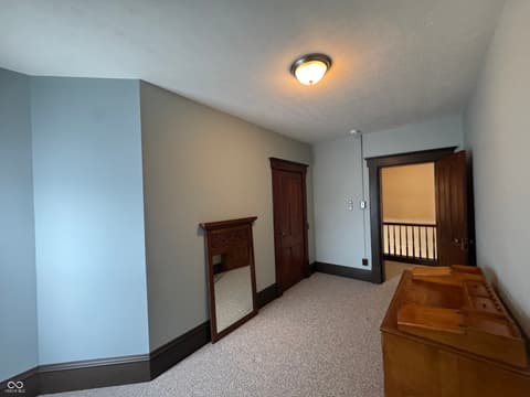 Photo of 102 N Meridian Street, Roachdale, IN