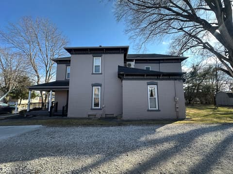 Photo of 102 N Meridian Street, Roachdale, IN