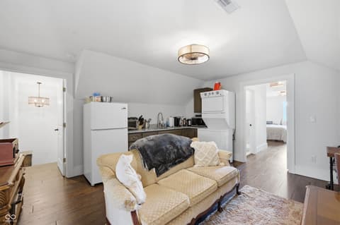 Photo of 104 Winchester Drive