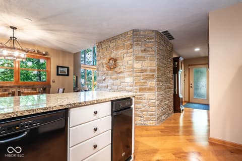 Photo of 9002 E Agate Avenue, Nashville, IN