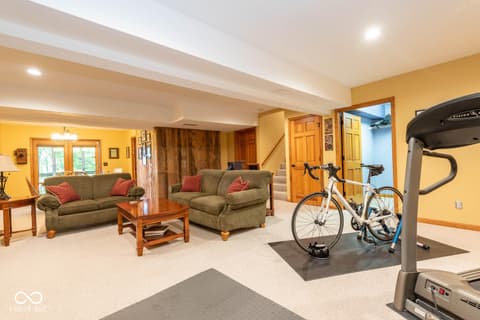 Photo of 9002 E Agate Avenue, Nashville, IN