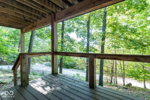 Photo of 9002 E Agate Avenue, Nashville, IN
